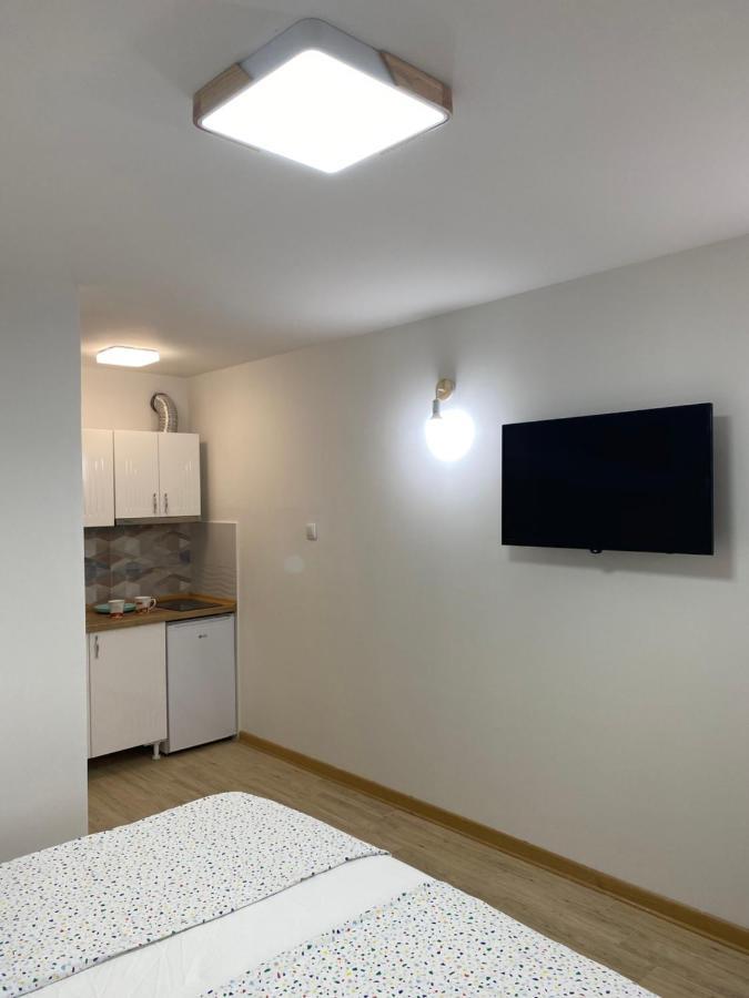 Garden Apartmani 3 เบลเกรด ภายนอก รูปภาพ