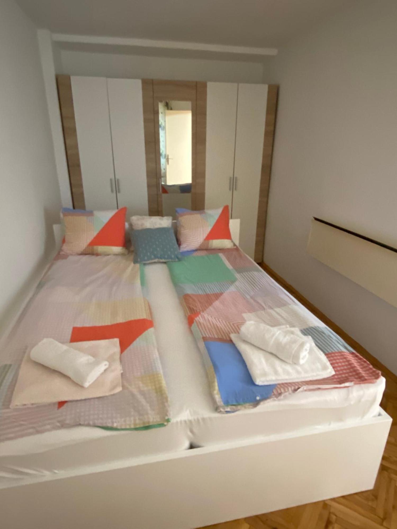 Garden Apartmani 3 เบลเกรด ภายนอก รูปภาพ