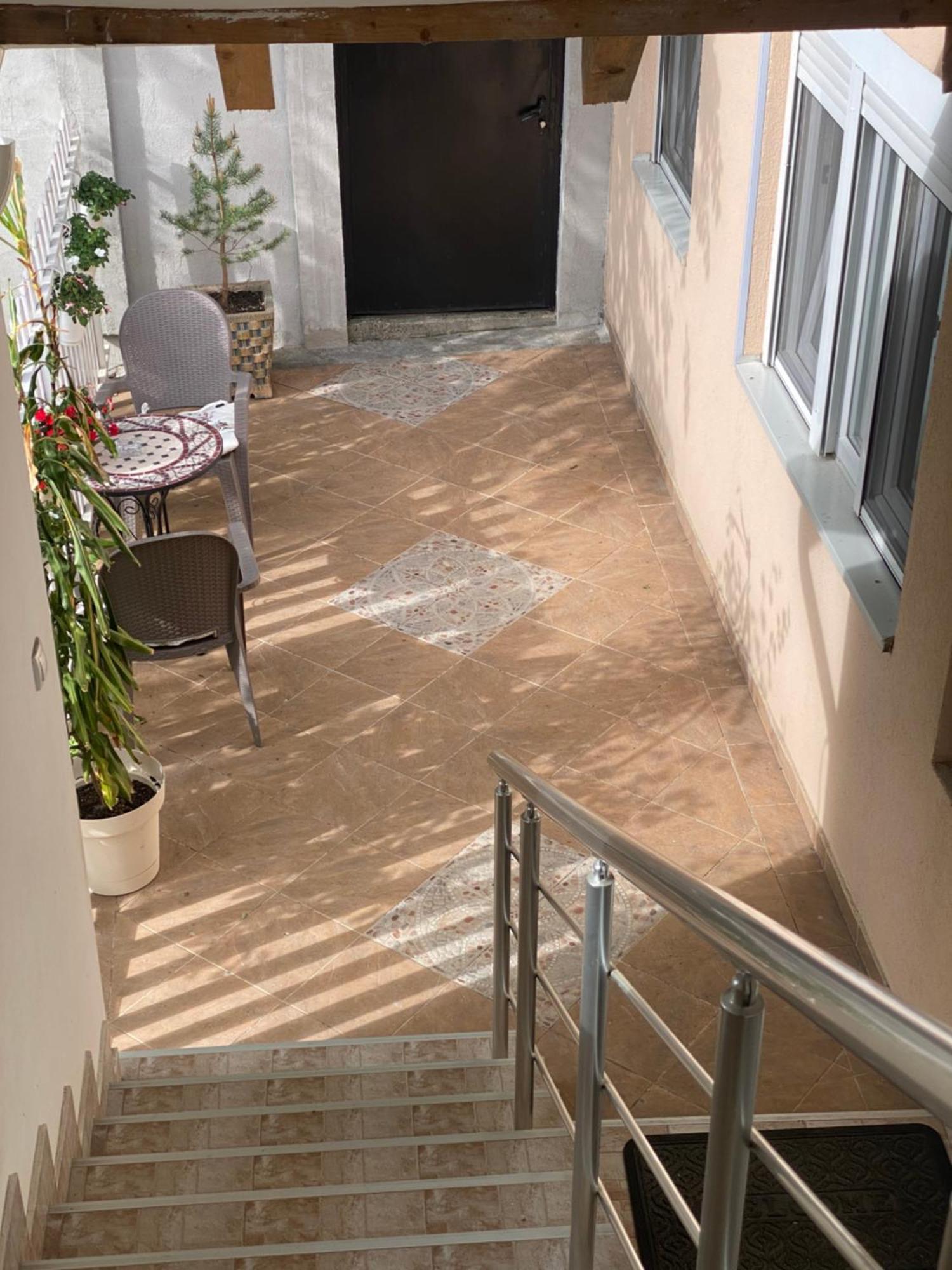 Garden Apartmani 3 เบลเกรด ภายนอก รูปภาพ
